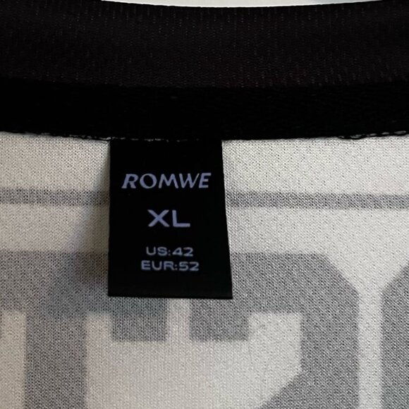 Romwe Size XL Oversized Jersey - Cheetah Print & Sparkly - Picture 3 of 5